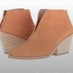 EILEEN FISCHER Nelson It Ankle Booties - 7